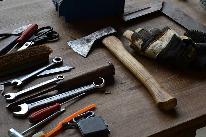 Auslegung von verschiedenem Handwerkzeug.